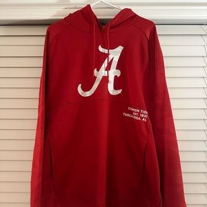 Used Men's XL Fanatics University of Alabama Crimson Tide hoodie. Worn once.